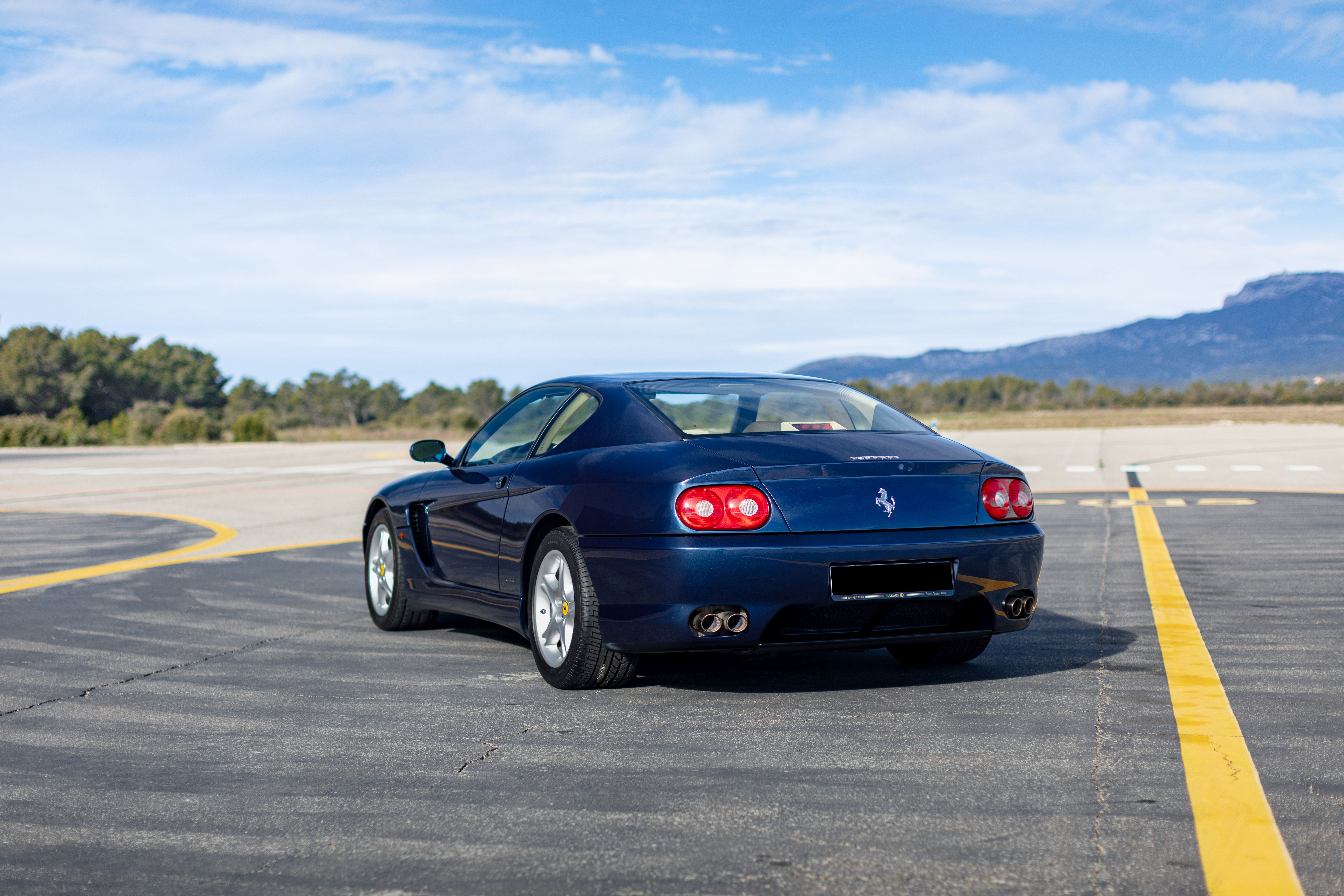 希少Ferrari The Ferrari 456 Is Ferrari's Forgotten Beautiful V12
